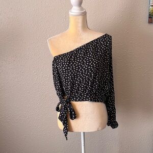 American Eagle Black Floral One Shoulder Cropped Top Size XL